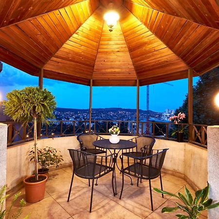 Iliani Hotel Tbilisi Eksteriør bilde