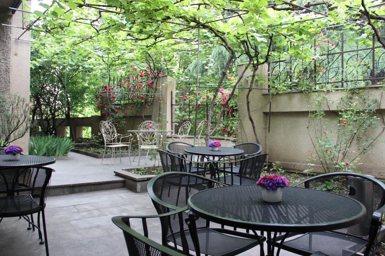 Iliani Hotel Tbilisi Eksteriør bilde