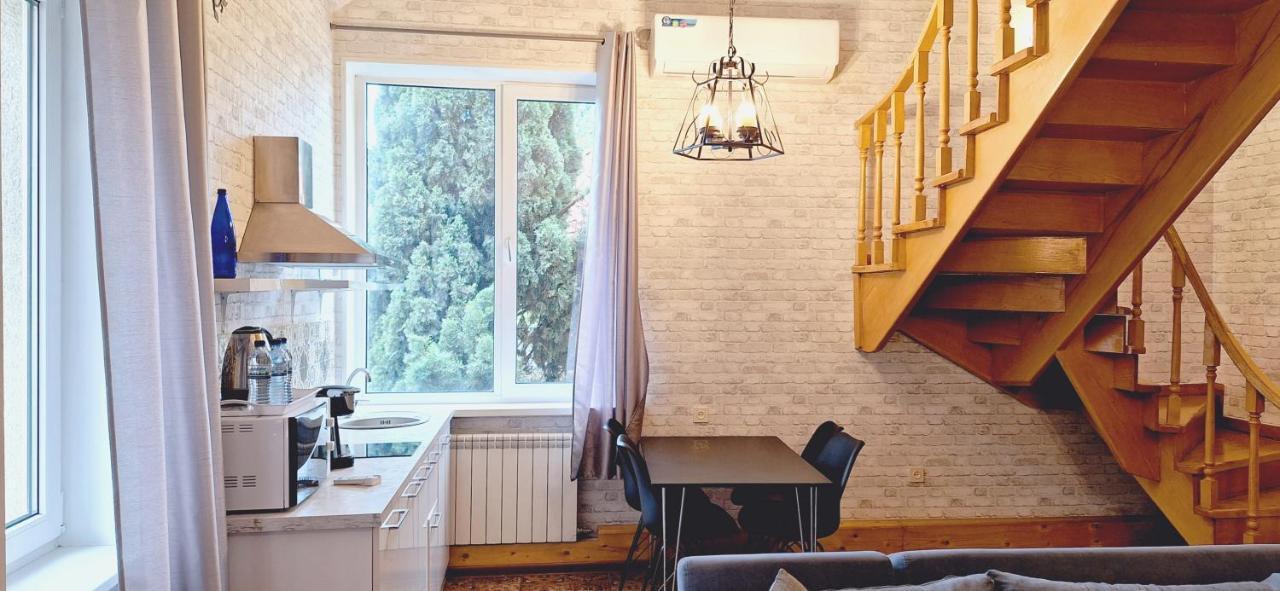 Iliani Hotel Tbilisi Eksteriør bilde