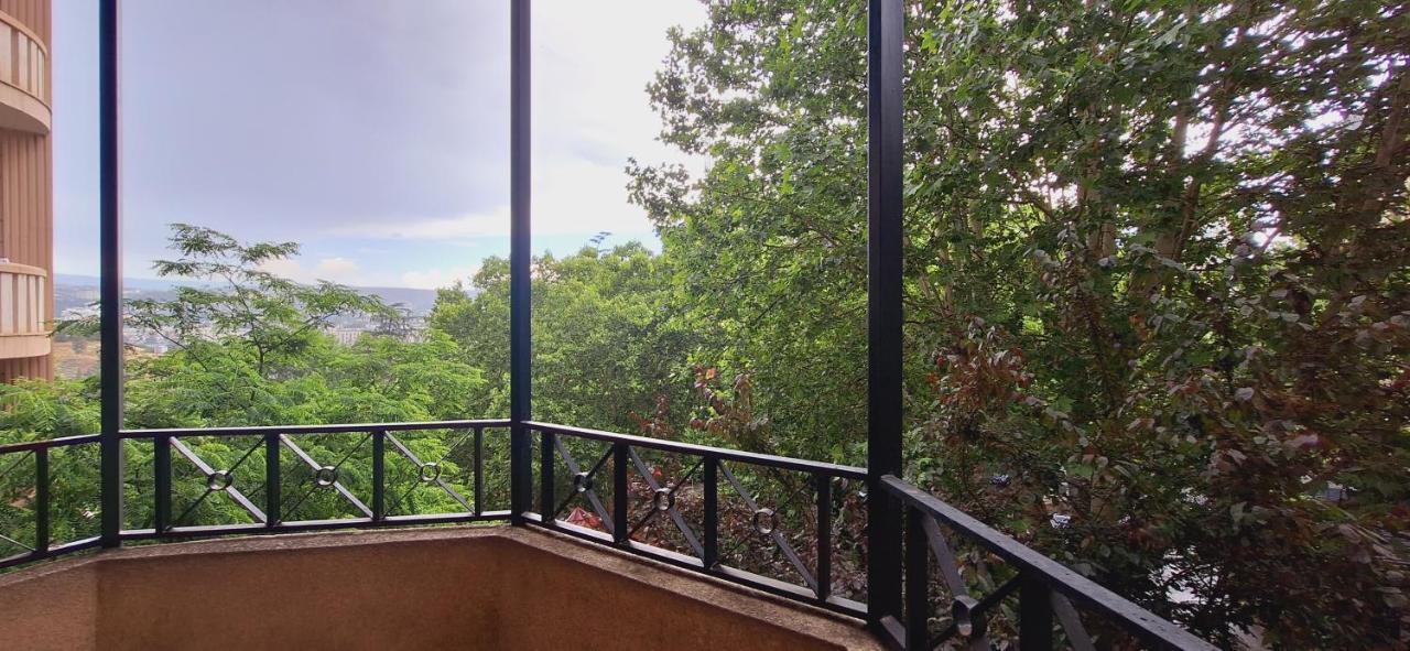 Iliani Hotel Tbilisi Eksteriør bilde