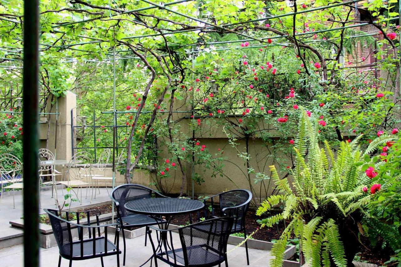 Iliani Hotel Tbilisi Eksteriør bilde