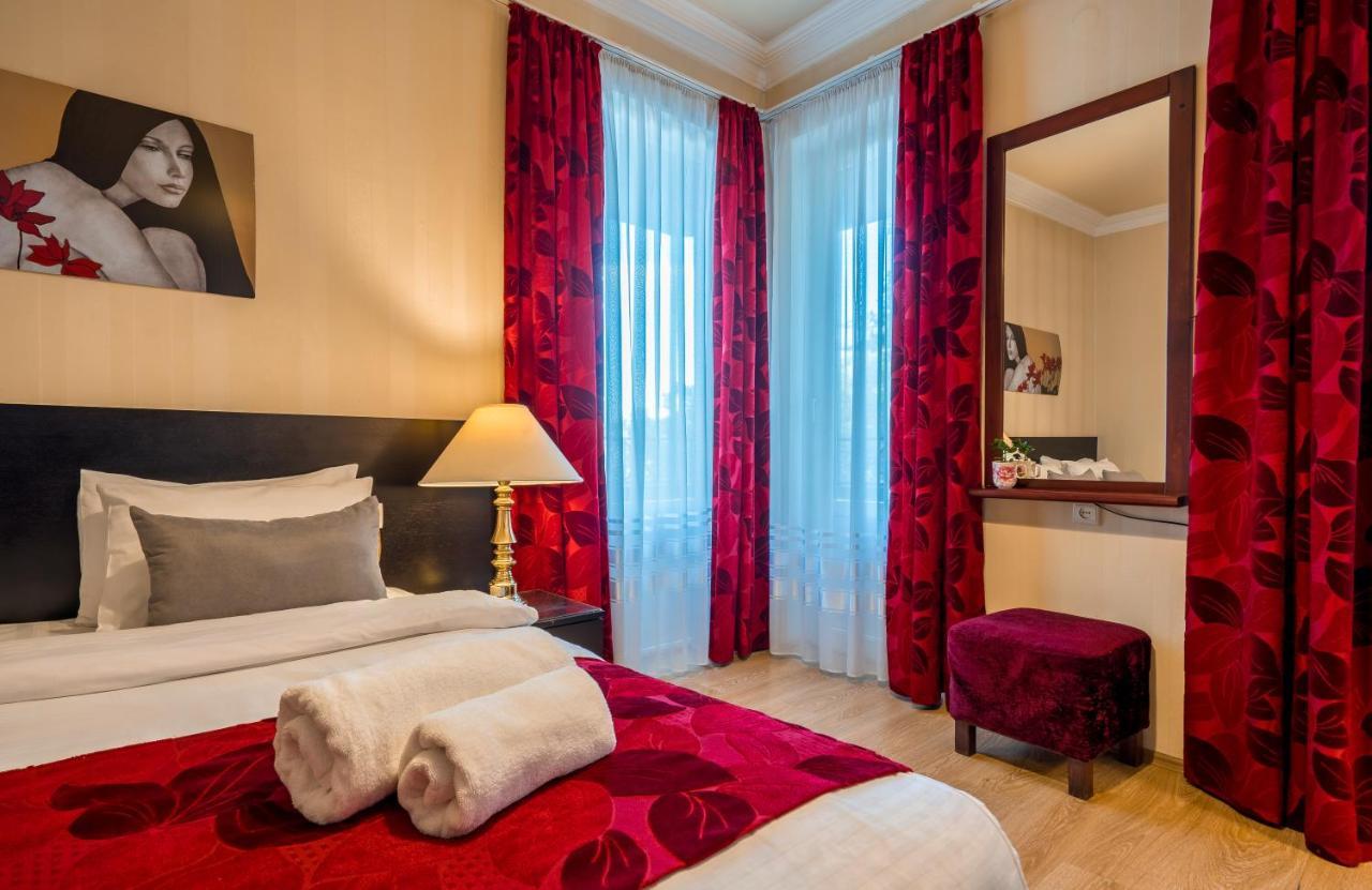 Iliani Hotel Tbilisi Eksteriør bilde
