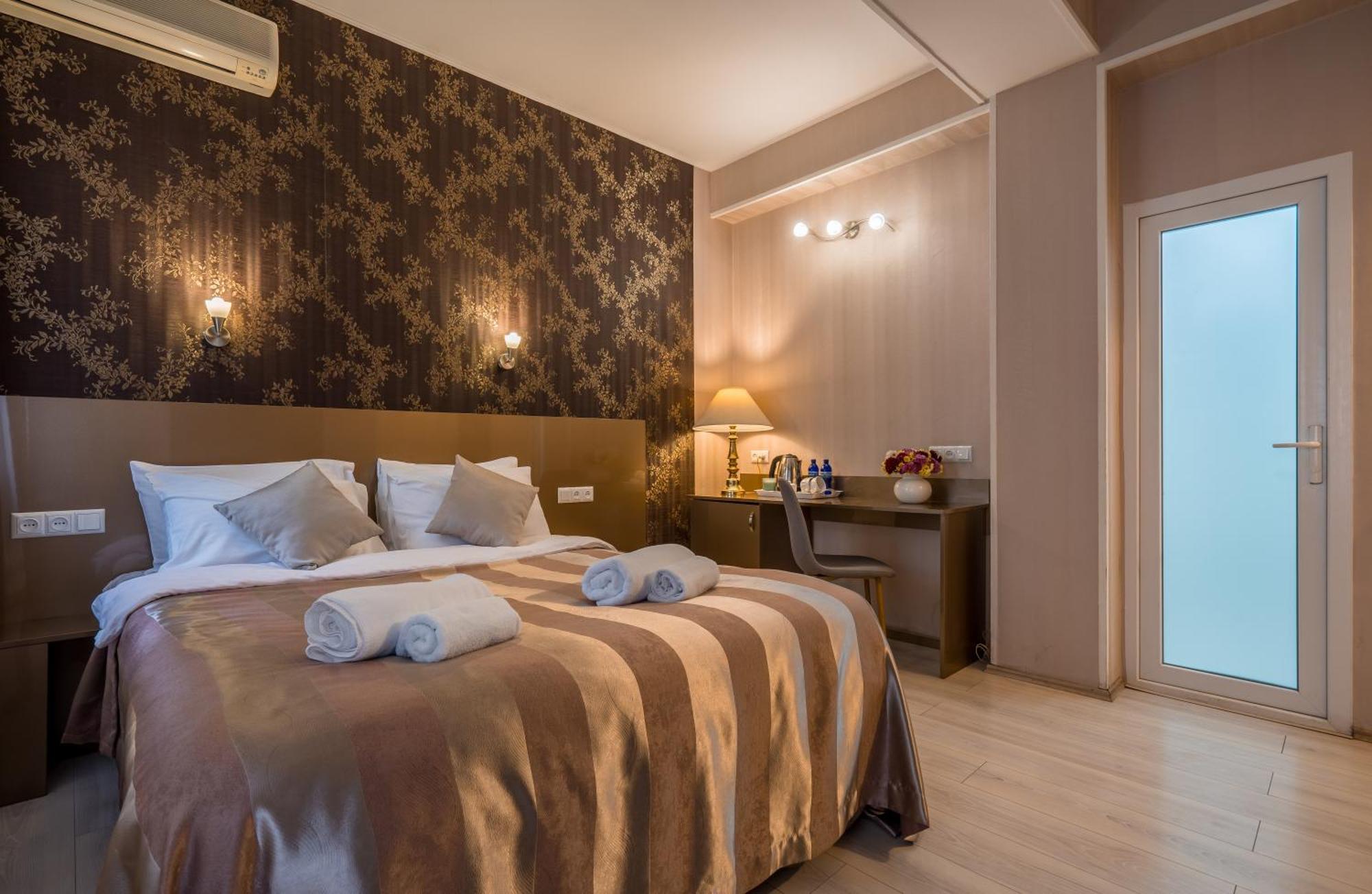 Iliani Hotel Tbilisi Eksteriør bilde