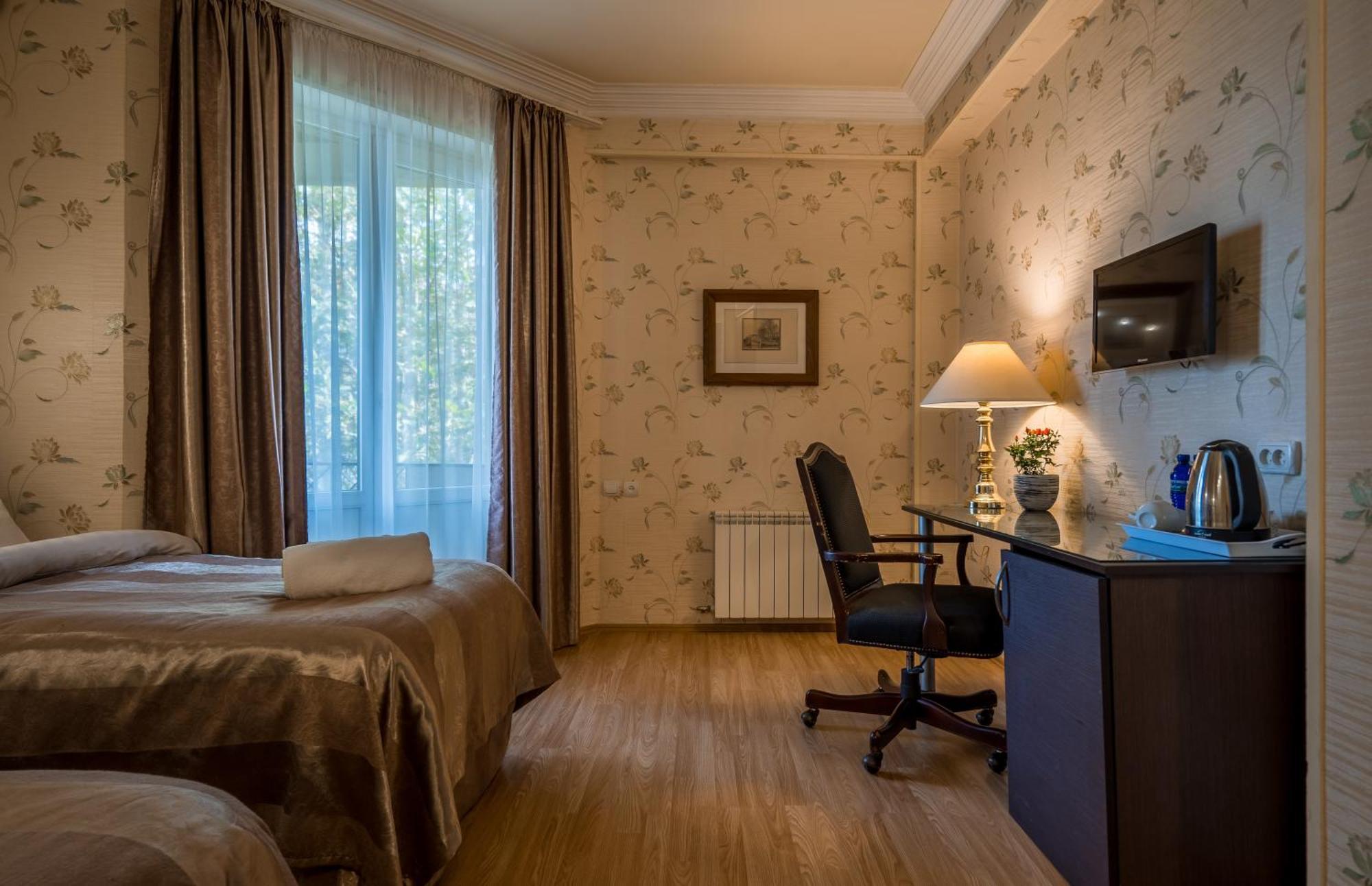 Iliani Hotel Tbilisi Eksteriør bilde