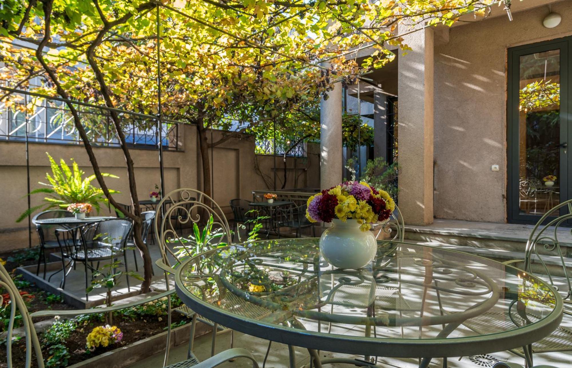 Iliani Hotel Tbilisi Eksteriør bilde