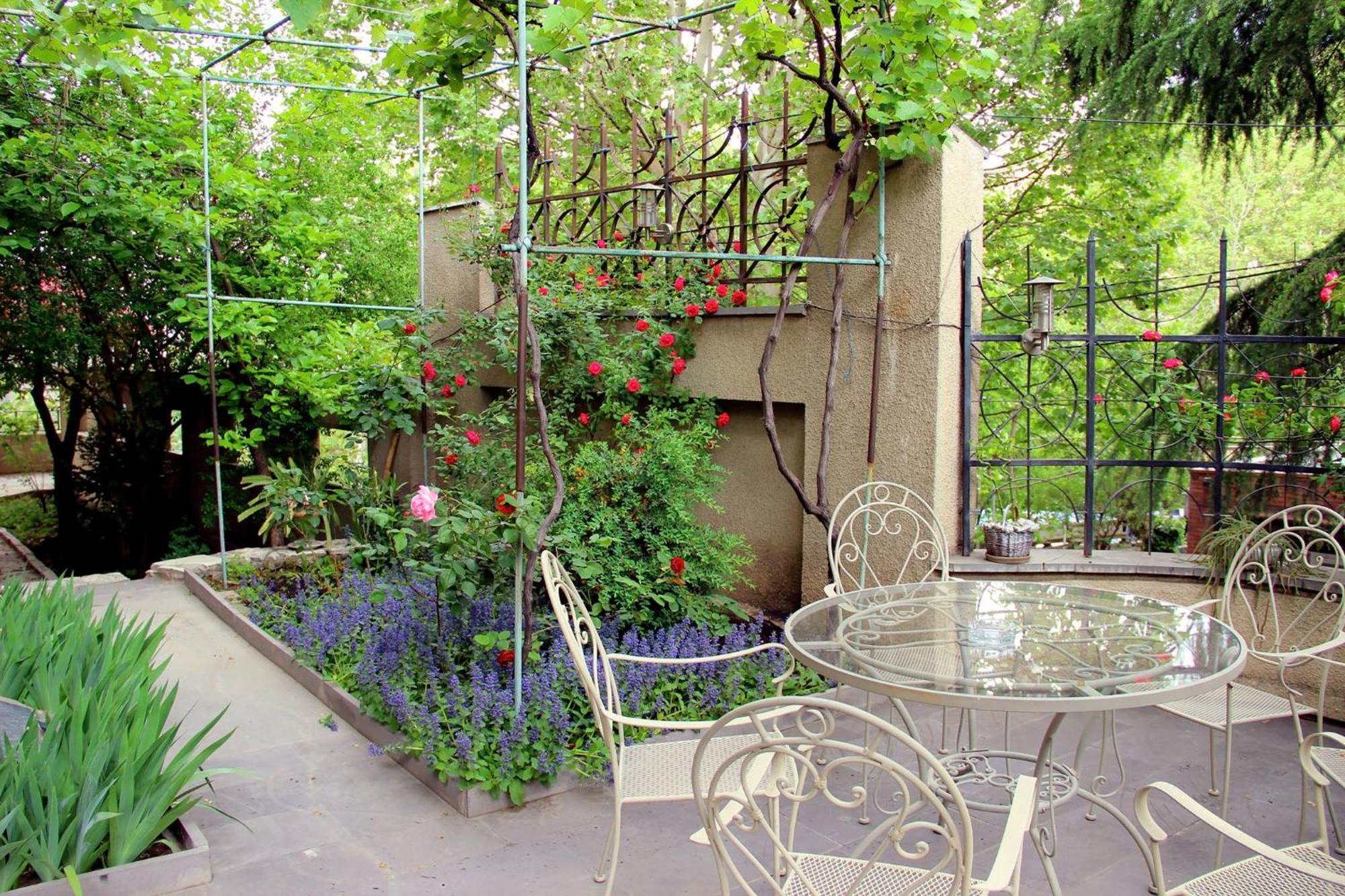 Iliani Hotel Tbilisi Eksteriør bilde