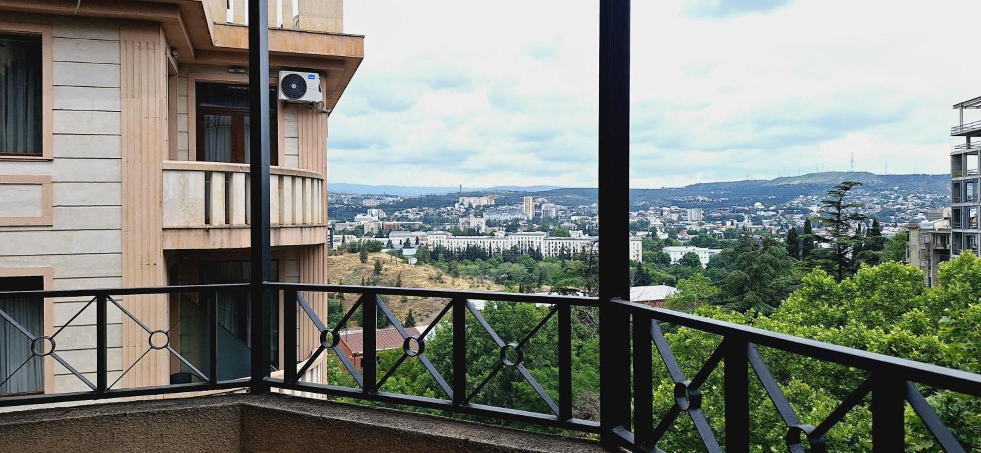Iliani Hotel Tbilisi Eksteriør bilde