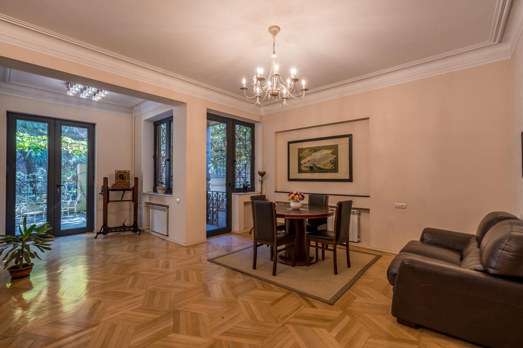 Iliani Hotel Tbilisi Eksteriør bilde